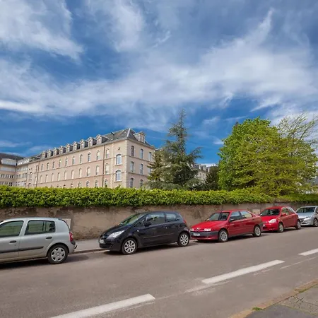 Climatise 100m2 7mn Centre Garage 5pieces 5 Adultes Bebe Arrivee Autonome Lägenhet *