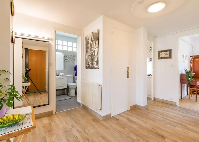 Climatise 100m2 7mn Centre Garage 5pieces 5 Adultes Bebe Arrivee Autonome * ディジョン